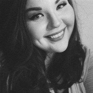 Meet your Posher, Leila